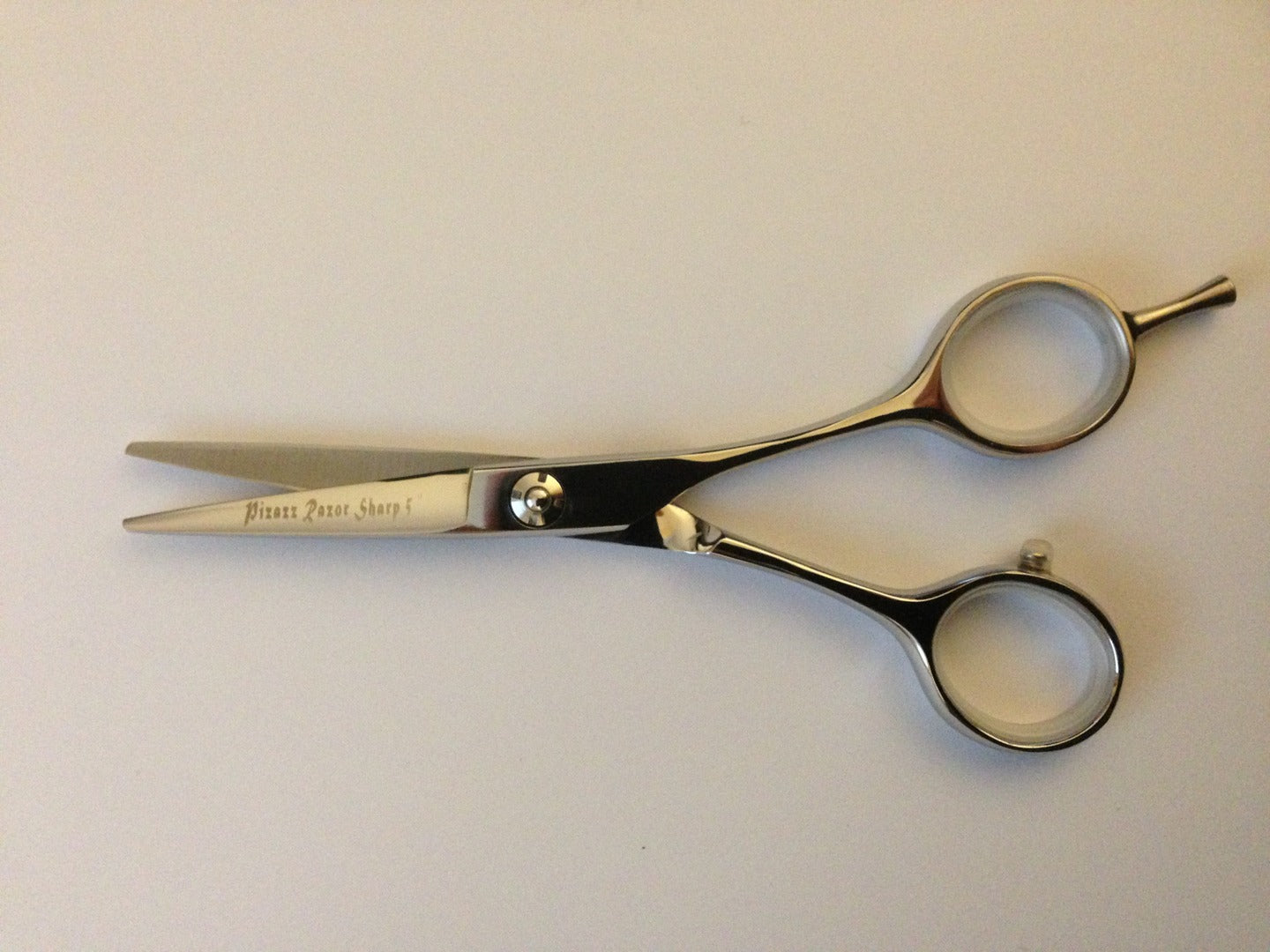 Pizazz Razor Sharp: Available in sizes 5", 5.5", 6" and 6.5"